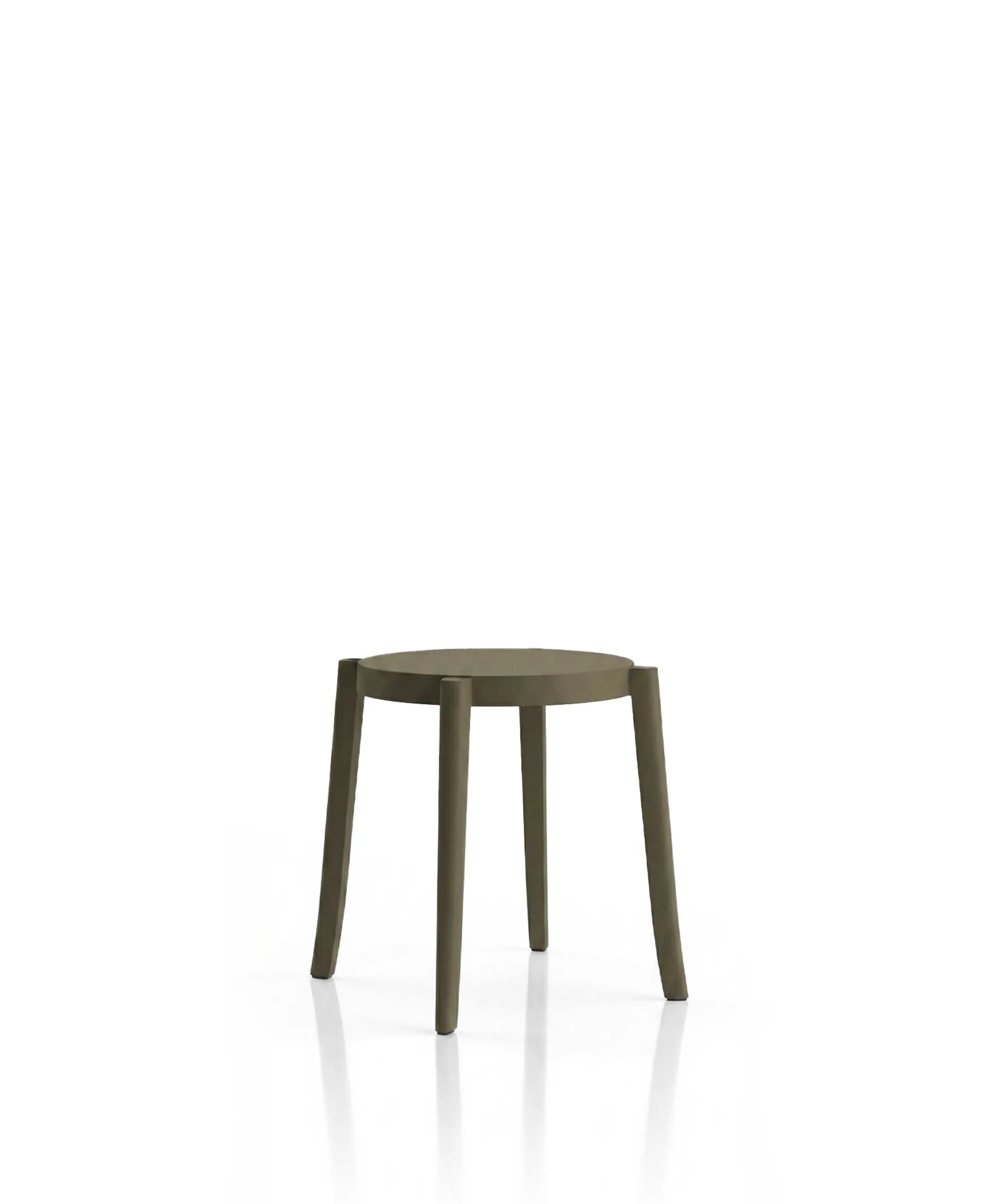 Sgabello Torre design Alban Le Henry altezza 45 cm in polipropilene riciclato fango