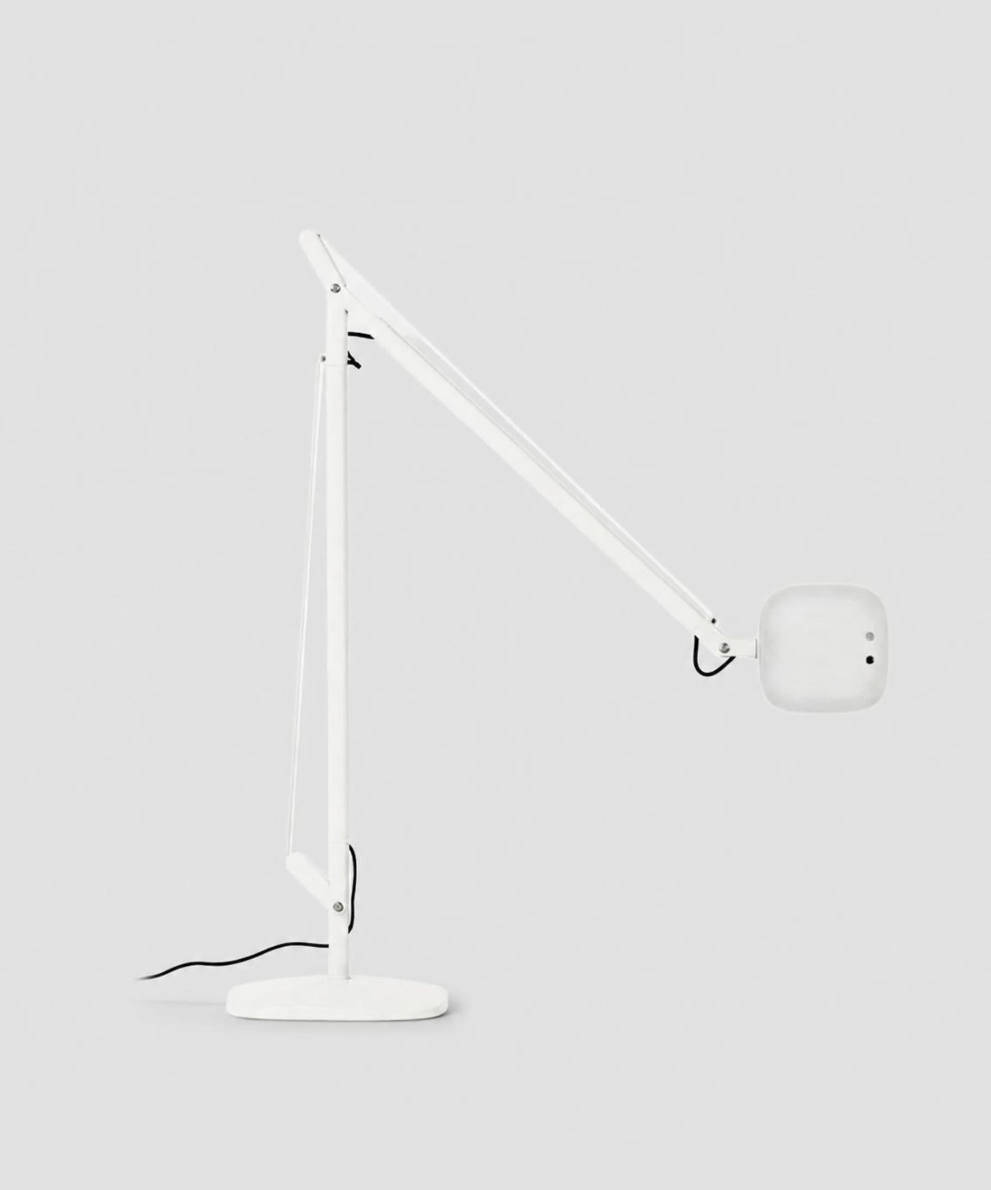 Lampada da tavolo FontanaArte Volée LED bianca vista laterale design Odo Fioravanti